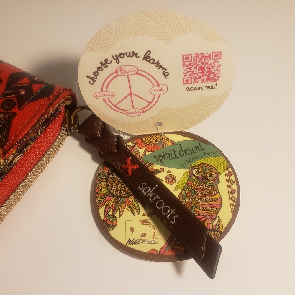 SOLD Sakroots trifold wallet